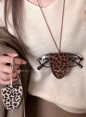 豹纹皮革眼镜链女款|207人收藏