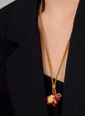 马上有钱新中式国风马年本命年红色小马吊坠项链编织绳长款毛衣链