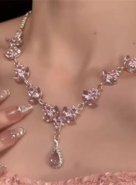 zoozmomo超闪粉色水滴锆石花朵项链女轻奢晚礼服锁骨链套装耳环潮