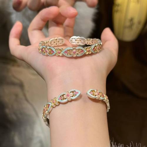 「花满筑」宫廷风花朵手镯女2025新款珐琅彩新中式国风高颜值手环 - 图0