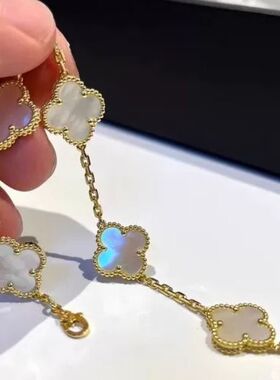 四叶草lucky手链白贝母红玛瑙五花新款蝴蝶幸运满钻情侣送礼幸运