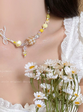 黄色星星锁骨链女可爱童趣串珠项链度假拍照氛围感颈链配饰多巴胺