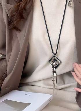轻奢小众菱形圆片流苏长款秋冬毛衣链女款2025新款项链精致锁骨链
