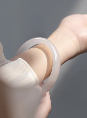 天然情人节透白月光玛瑙荔枝冻玉髓玉手镯马料女香槟正品高冰礼物