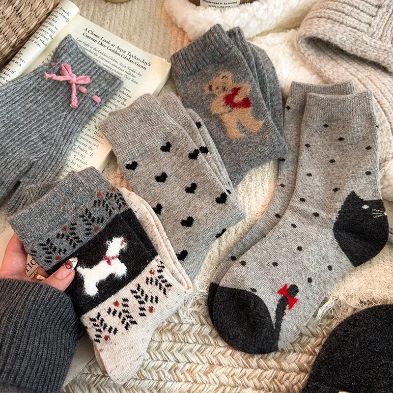 袜子女款秋冬中筒袜灰色条纹可爱小熊袜羊毛日系ins潮款女生长袜,淘宝优惠券,粉丝福利购,淘宝优惠卷