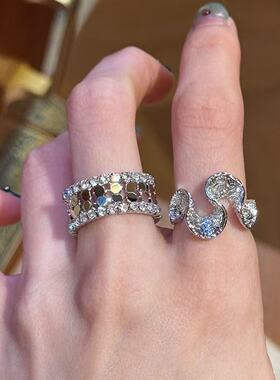 爆闪碎冰冰亮片戒指女2026新款轻奢高级感气质食指戒小众叠戴指环