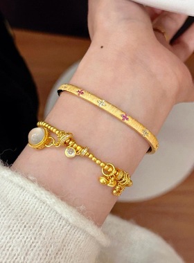 镀真金强保色古法沙金点钻粉白钻拉丝四叶草手镯精致高级百搭手镯