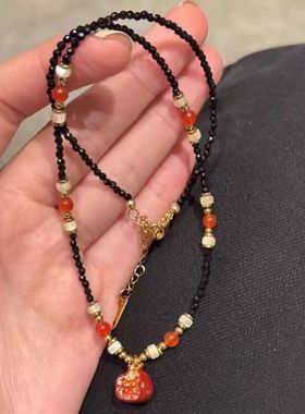 石榴红吊坠复古串珠项链配饰女秋冬毛衣链轻奢小众高级感颈链饰品