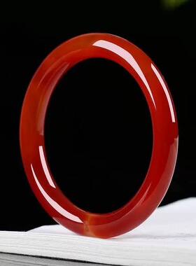 天然红玛瑙手镯女正圈款红色玉髓玛瑙镯子原创设计新年本命年礼物