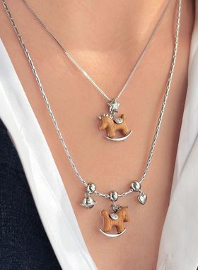 甜酷风怀旧木马爱心吊坠项链女款2025新款颈链秋冬毛衣锁骨链配饰