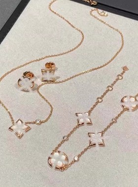 菱形贝母项链女厚镀18K四叶草四五花手链轻奢耳钉戒指饰品礼物