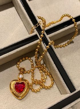 红色宝石拉丝大爱心项链配饰女轻奢小众高级感长款桃心锁骨链颈链