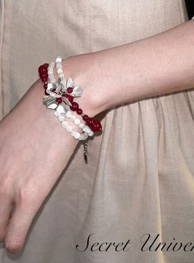 原创小众高级感安可拉红色串珠花朵手链女2025新款时尚气质手饰