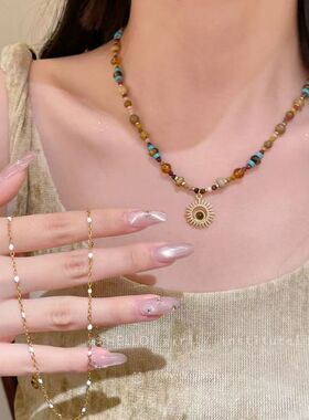 美拉德复古太阳花串珠项链高级感轻奢小众锁骨链民族风叠戴卫衣链