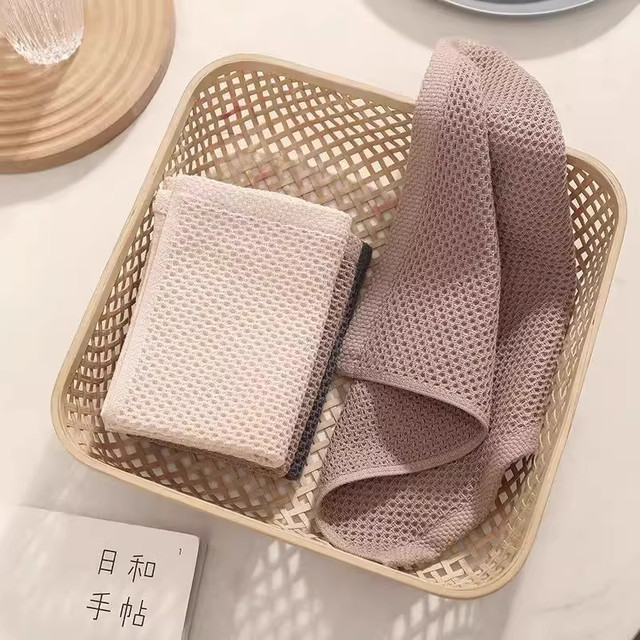 Special kitchen absorbent water and not easy to get oil and remove hair. Dish cloth corn kernels and rag oil to remove bowls and table cleaning cloth