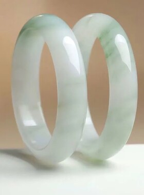 新疆天山翠手镯飘花玉手镯女2026新品时尚手镯玉石镯送对象礼物