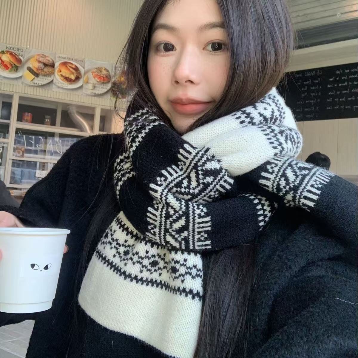 费尔岛风黑白提花围巾针织围脖保暖秋冬季红色雪花黑色灰色白色 - 图1