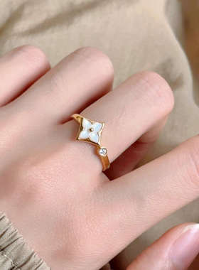 中古vintage金色四芒星戒指女小众设计时尚轻奢镶嵌锆石高级指环