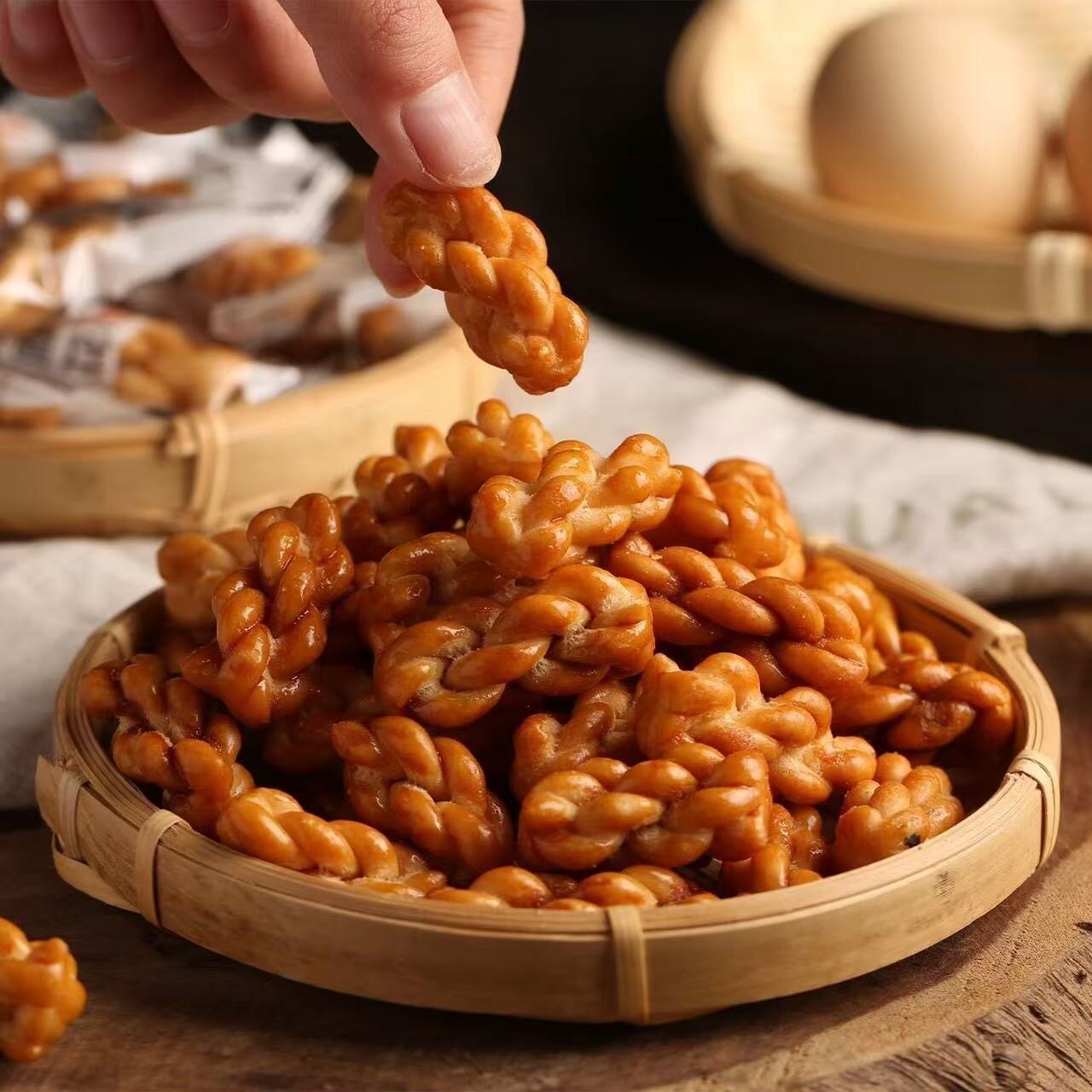 酥脆小麻花独立包装麻花饼干网红零食休闲食品美味小吃袋装批发
