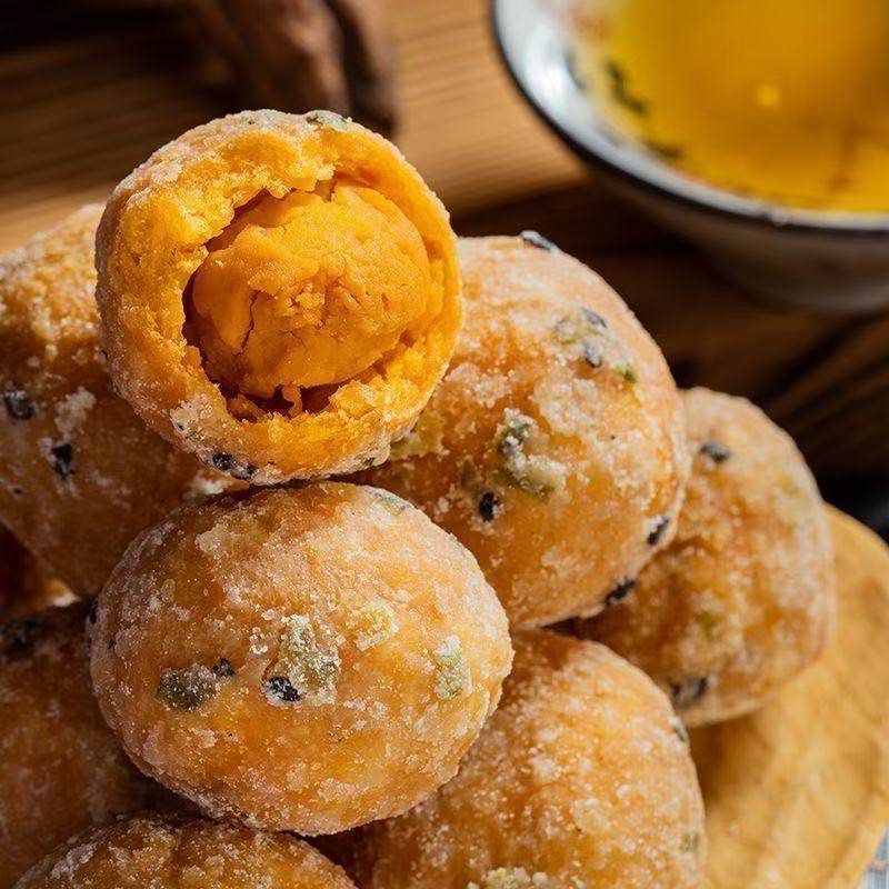 反沙咸蛋黄蛋黄酥传统工艺潮汕特产咸蛋黄酥广式手工现做小吃美食,淘宝优惠券,粉丝福利购,淘宝优惠卷