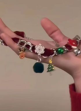 叮咚!圣诞树毛绒铃铛choker项链红绿配饰圣诞节氛围感锁骨链毛衣