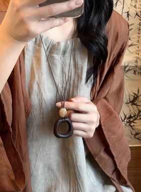 新中式棕色爱心长款吊坠项链女秋冬毛衣链挂绳装饰挂脖衣服配饰品