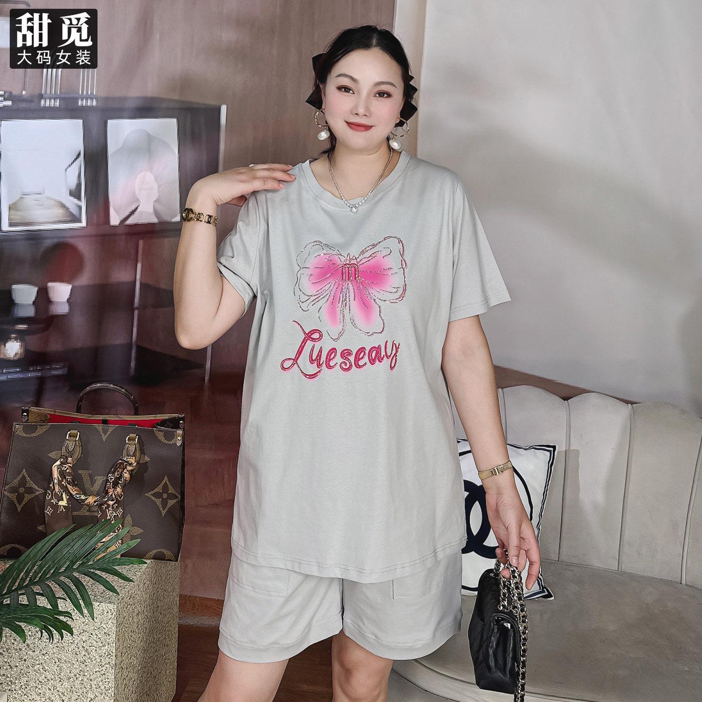 甜觅特大码女装2025夏季胖mm300斤蝴蝶烫钻印花宽松T恤短裤套装DF,淘宝优惠券,粉丝福利购,淘宝优惠卷