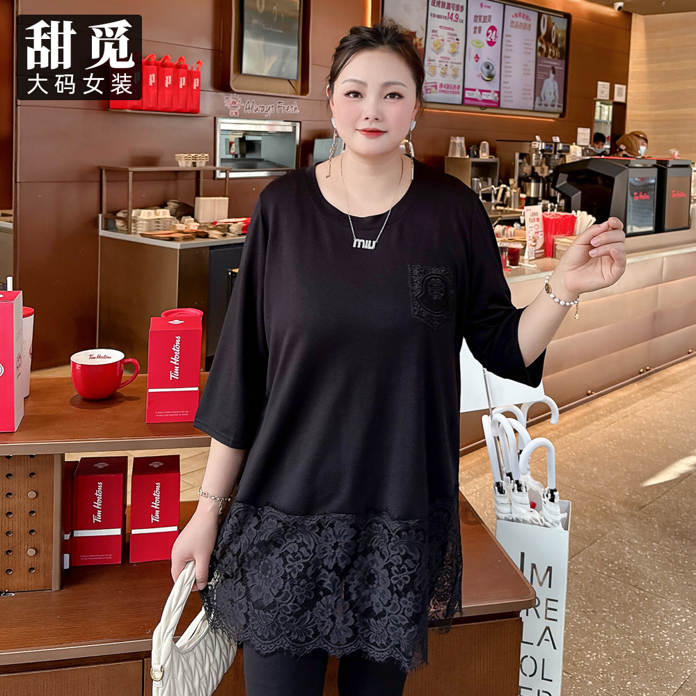 甜觅特大码女装2025春夏装胖mm300斤蕾丝拼接显瘦宽松长款圆领T恤 - 图0