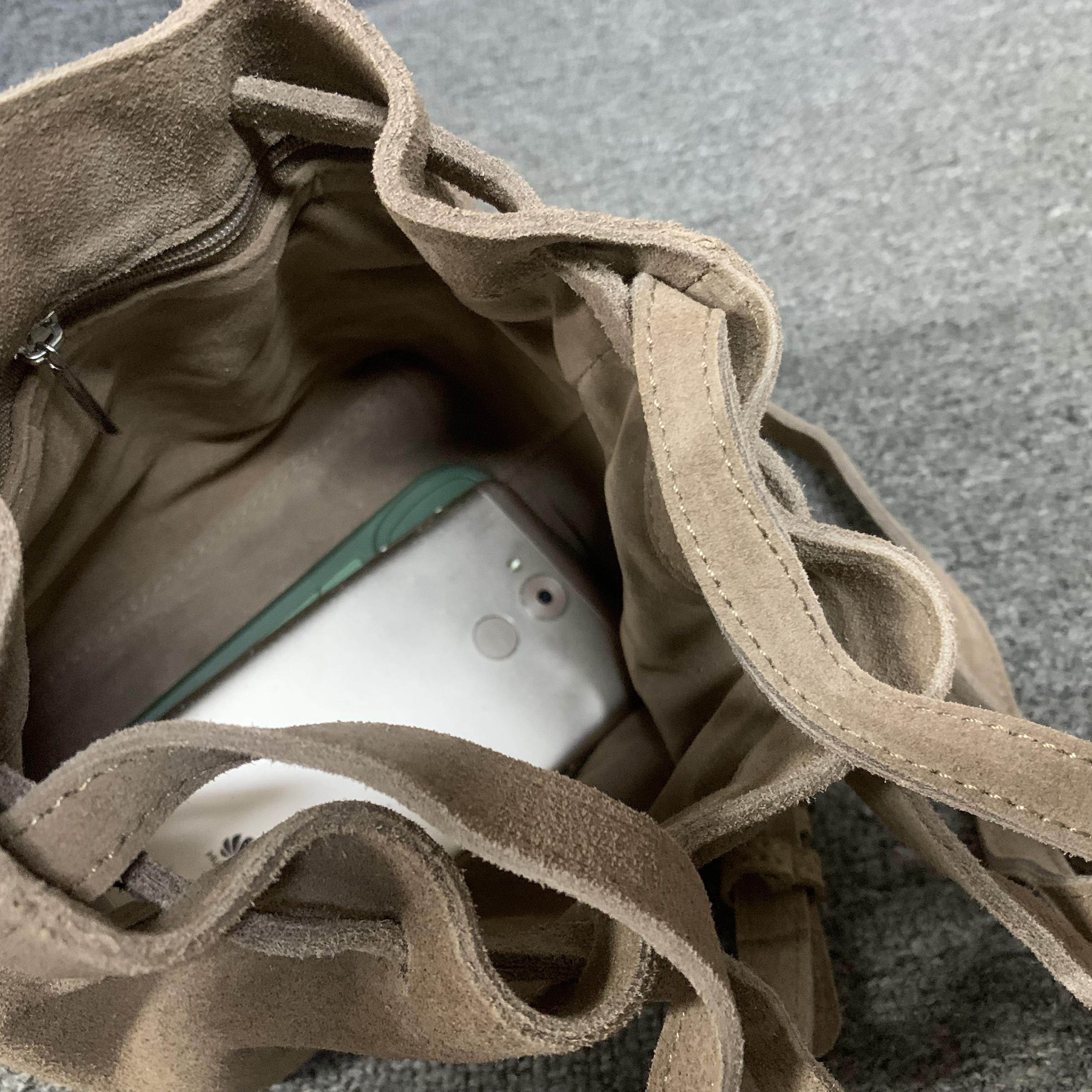 秋冬必买!!小众韩版百搭尾货处理真皮女包磨砂牛皮单肩斜跨水桶包,淘宝优惠券,粉丝福利购,淘宝优惠卷