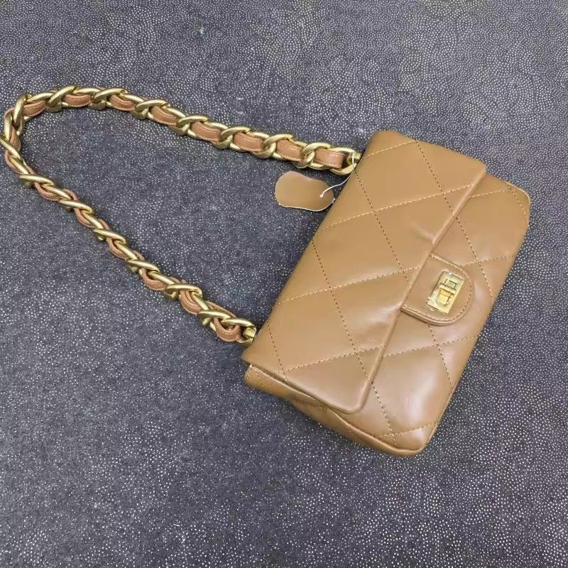 小众新品真皮女包韩版气质百搭头层牛皮链条单肩腋下锁扣潮小方包,淘宝优惠券,粉丝福利购,淘宝优惠卷