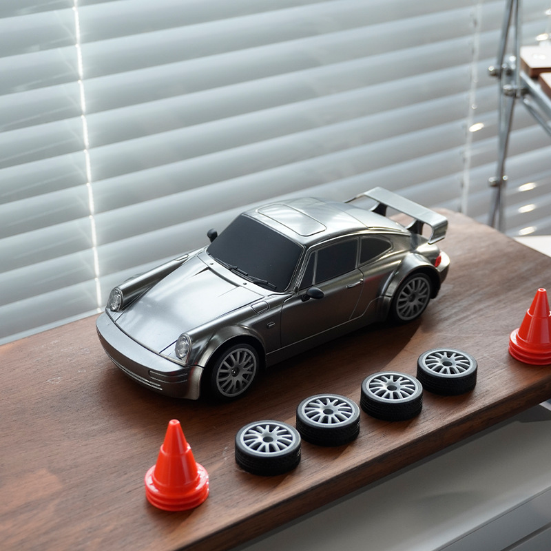 大尾翼RC遥控车太空灰GTR全比例油门RC遥漂移车赛车模型跑车摆件 - 图3