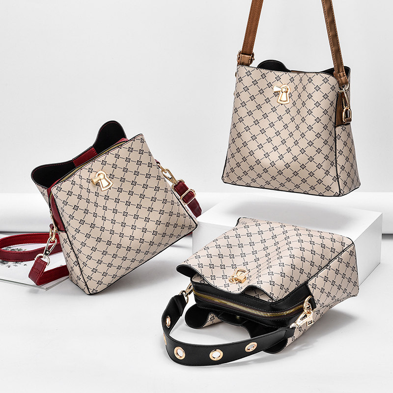 珍沃2020印花抖音同款潮水桶包 珍沃女士包袋