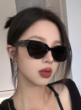 夏季海边纯御太阳镜防紫外线欧美