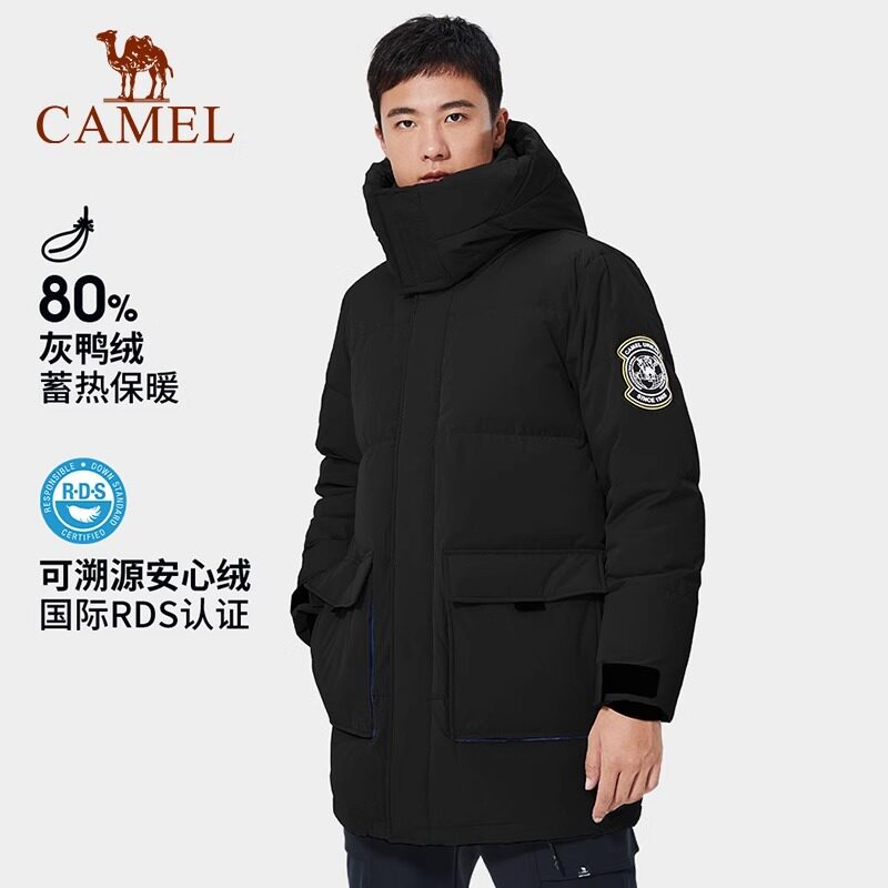  骆驼男装outlets店羽绒衣