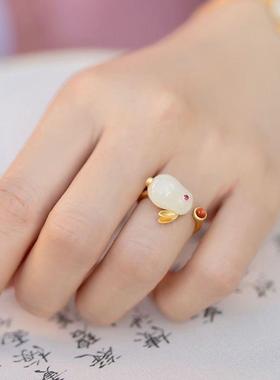 2026新款玉兔戒指女简约气质众设计精致感百搭时尚复古食指戒指手