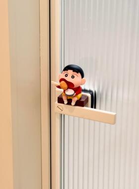 蜡笔小新入户门把手装饰玩偶客厅卧室卡通手办公仔桌面摆件装饰品