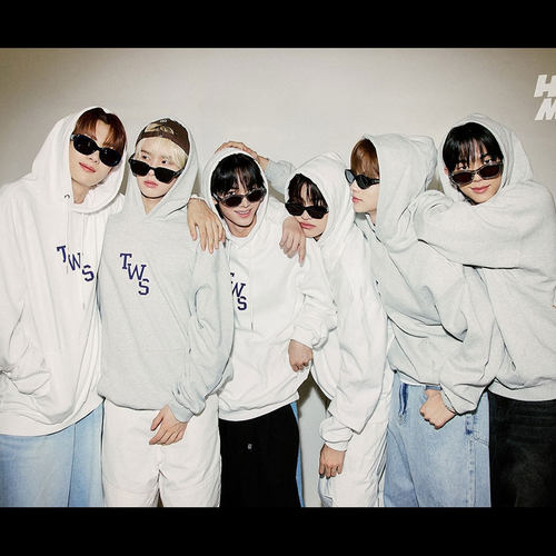 TWS2025演唱会周边同款卫衣字母印花套头帽衫薄款加绒tws衣服男女 - 图0