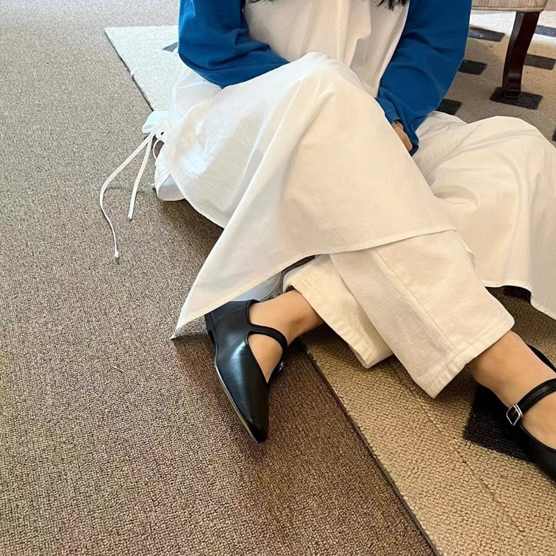 小池在首尔2024年春季复古女鞋尖头浅口侧搭扣平底玛丽珍减龄单鞋,淘宝优惠券,粉丝福利购,淘宝优惠卷