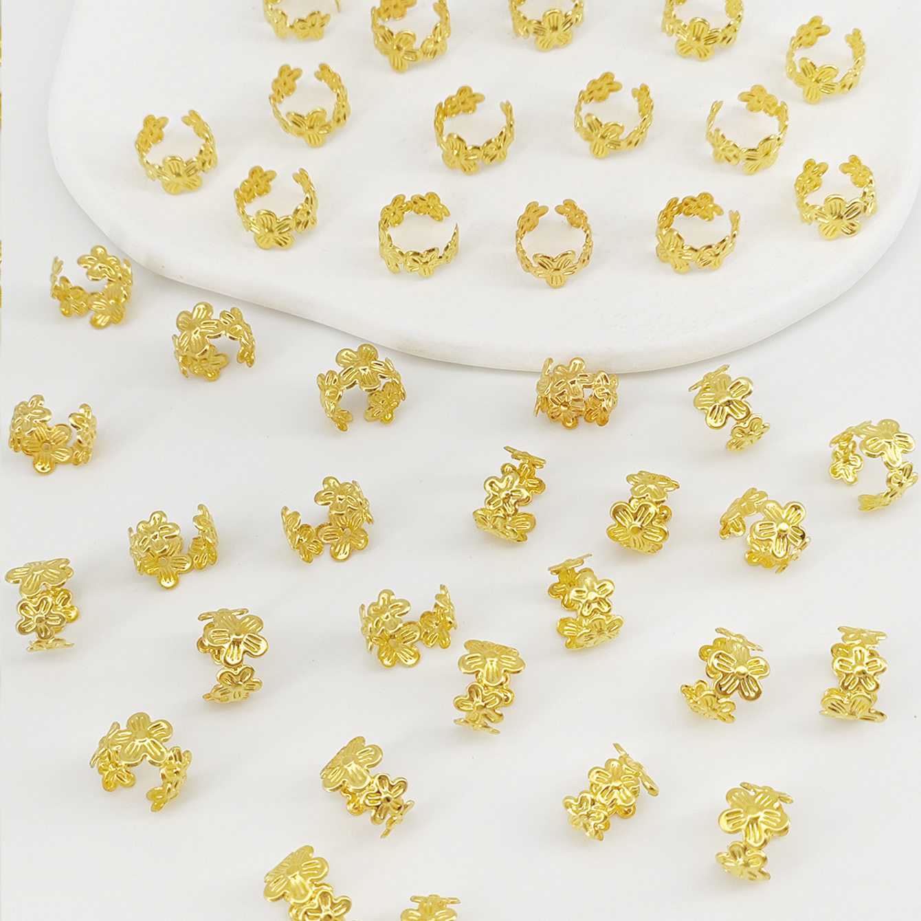 40pcs欧美TEUM SHEIN爆款DIY假发脏辫饰品配件梅花辫子接发环圈扣,淘宝优惠券,粉丝福利购,淘宝优惠卷