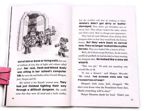 我的世界英文版 minecraft书系列英文原版MC官方游戏攻略指南分级读物minecraft book 桥梁书青少年课外读物 培养逻辑思维和创造力 - 图2