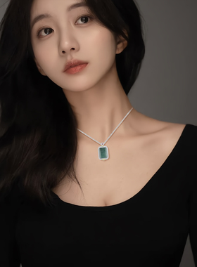 新中式轻奢复古蓝水翡翠色项链女