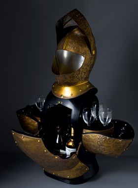 酒柜，中世纪盔甲款式56长33宽86高厘米，可放4瓶红酒，6个酒杯。