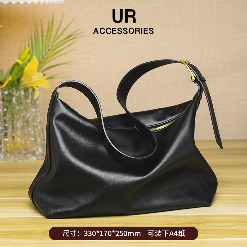  UR箱包女士包袋
