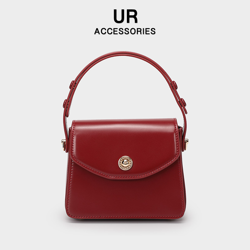 UR方糖包简约高级红色宴会结婚包2024新款女士包包单肩斜挎豆腐包