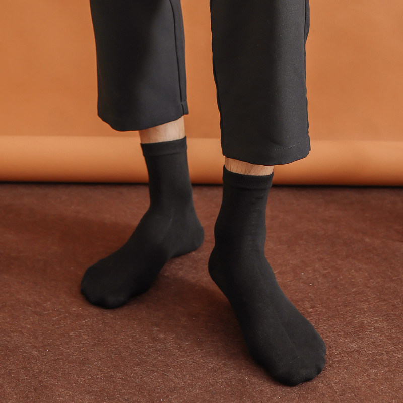男士纯色时尚中筒秋季吸汗简约棉袜 佩足短袜/打底袜/丝袜/美腿袜