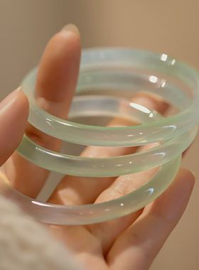 天然玉镯玉髓玛瑙冰种少女