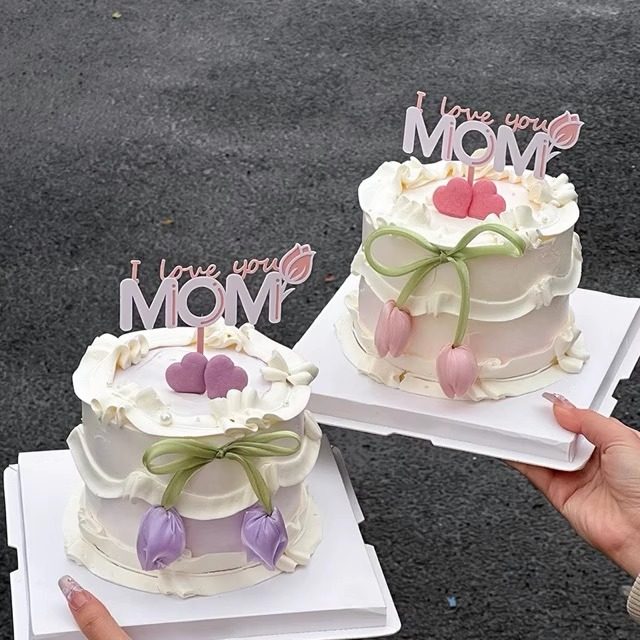 2025我爱mom创意蛋糕装饰母亲节郁金香花苞丝带温柔系甜品摆件,淘宝优惠券,粉丝福利购,淘宝优惠卷