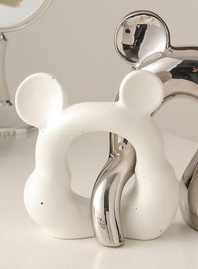 轻奢家居饰品摆件创意小熊艺术抽象客厅玄关桌面卧室现代摆件