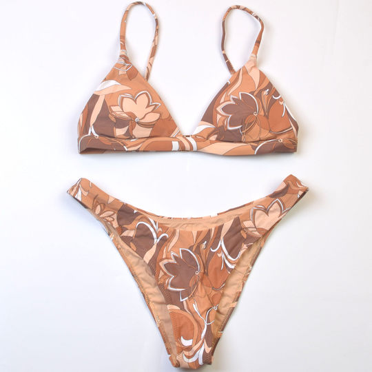 Сексуальное пляжное бикини австралийского бренда Rhyt**