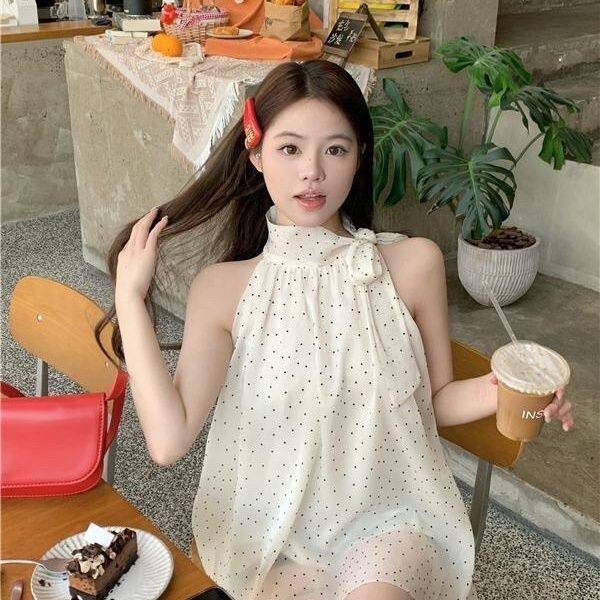 ການອອກແບບ sleeveless halter neck polka dot shirt women's summer shirt bow vest Korean style loose hot girl top